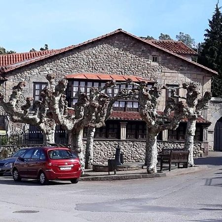 Barcenaciones Meson El Pucheru酒店 外观 照片