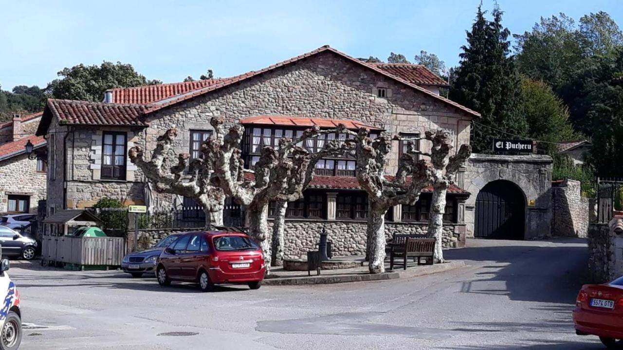 Barcenaciones Meson El Pucheru酒店 外观 照片